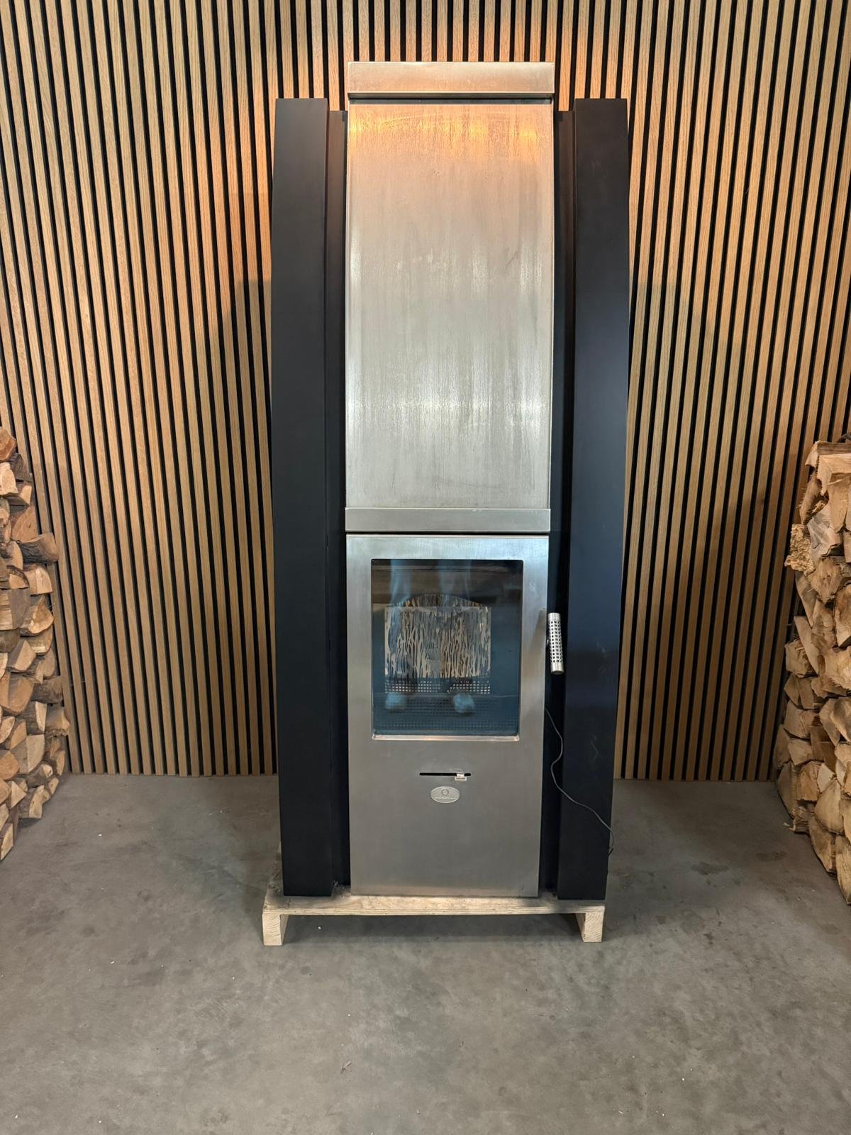 Max Blank Designkachel